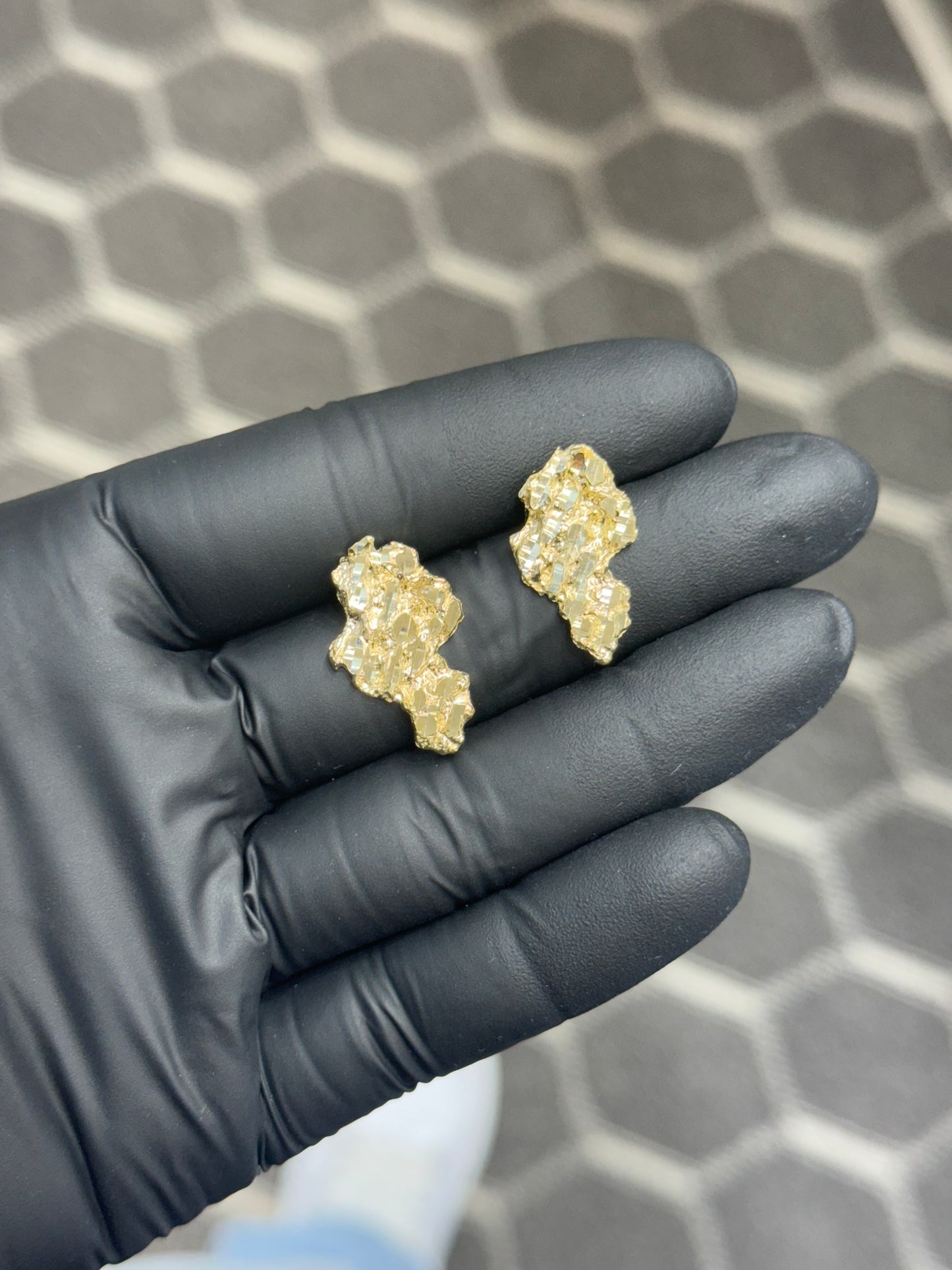 10k Gold Nugget Earring