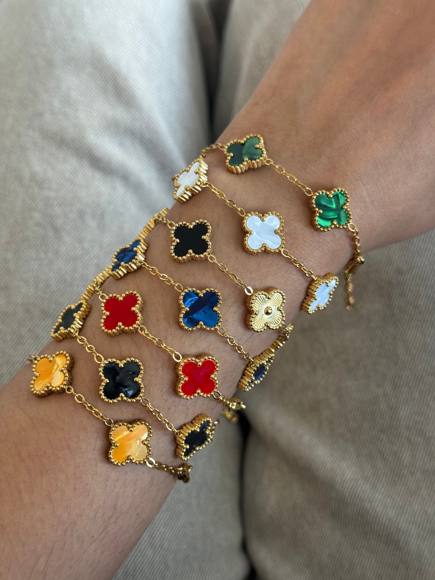 Lucky clover Bracelet 18k Gold Finish & Timeless Style